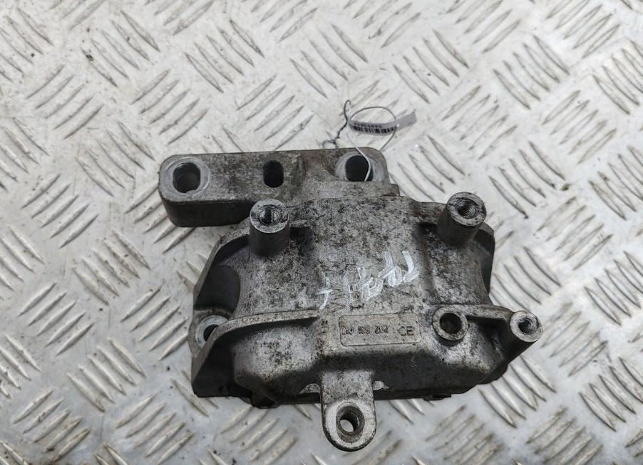 подушка крепления КПП Volkswagen Passat B6 2008, 2.0 л., дизель, МКПП, синий, универсал, 1K0199262CE