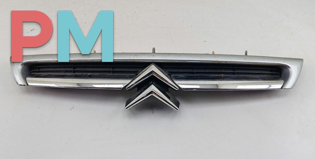 решетка радиатора Citroen C8 1 поколение 2003, серый, минивэн, 1484199477 - фото №1