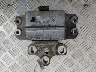 подушка крепления КПП Volkswagen Passat B6 2008, 2.0 л., дизель, МКПП, синий, универсал, 3C0199555