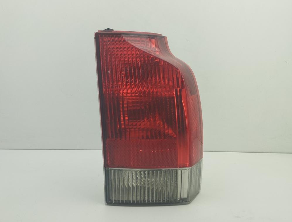 фонарь задний правый Volvo V70 2 поколение 2001, 2.3 л., бензин, АКПП, чёрный, универсал, 9154498 - фото №1