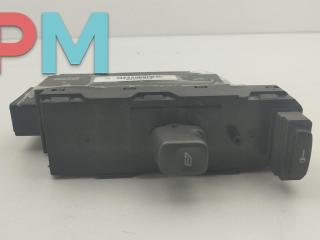 кнопка стеклоподъемника переднего правого Volvo V70 2 поколение 2001, 2.3 л., бензин, АКПП, чёрный, универсал, 8673187