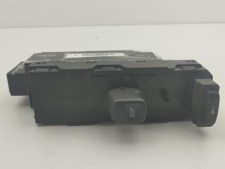 кнопка стеклоподъемника переднего правого Volvo V70 2 поколение 2001, 2.3 л., бензин, АКПП, чёрный, универсал, 8673187
