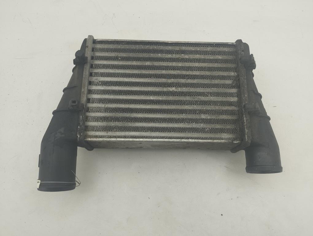 радиатор интеркулера Audi A4 B5 1998, 1.9 л., дизель, МКПП, синий, седан
