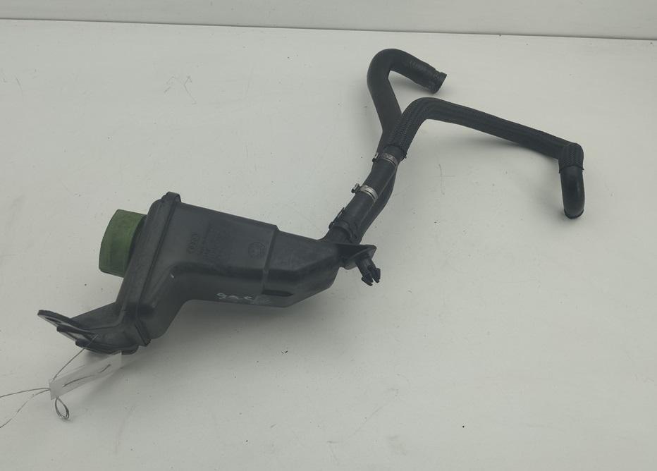 Бачок гидроусилителя Audi A4 B6 2002, 2.0 л., бензин, 8E0422373