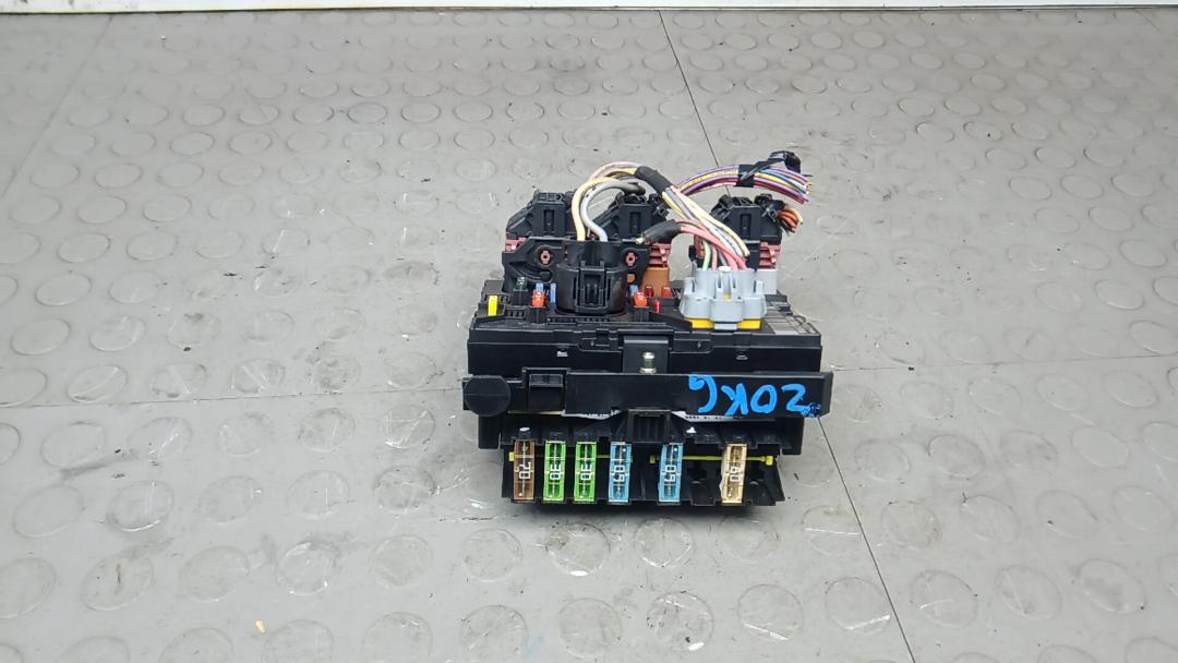 Блок управления BCM (Body Control Module) Peugeot 207 1 поколение 2007, 1.6 л., бензин, МКПП, хетчбэк 5 дв. - фото №1