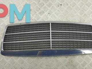 решетка радиатора Mercedes-Benz E-Класс W210/S210 1998, серый, седан, 2108880023