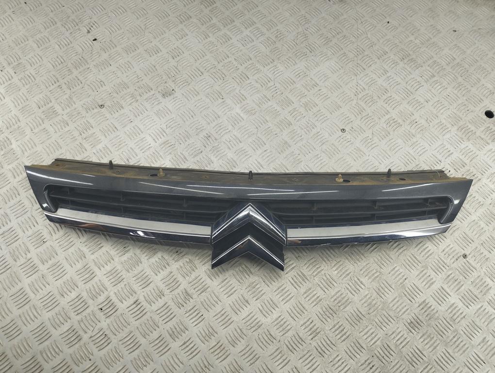 решетка капота Citroen C8 2008, 2.0 л., дизель, МКПП, серый, минивэн, 1401074577