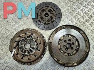 маховик Audi A4 B7 2005, 2.0 л., дизель, МКПП, чёрный, универсал, 03G105266N