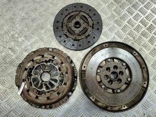маховик Audi A4 B7 2005, 2.0 л., дизель, МКПП, чёрный, универсал, 03G105266N