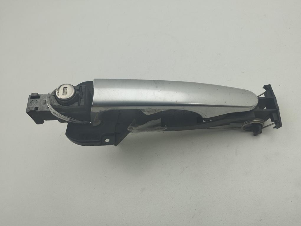 ручка наружная передняя левая Peugeot 807 1 поколение 2004, 2.2 л., дизель, МКПП, серый, минивэн, 1487119080 - фото №1