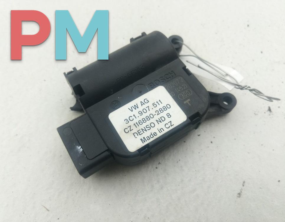 Заслонка печки/климат-контроля Volkswagen Passat B6 2007, 1.6 л., бензин, МКПП, чёрный, универсал, 3C19047511 - фото №1