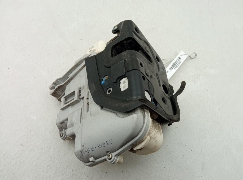 замок двери передней левой Audi A4 B7 2005, 2.0 л., дизель, МКПП, чёрный, универсал, 8E1837015A