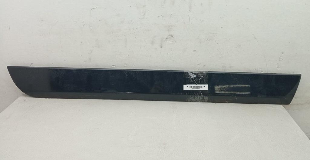 молдинг двери задней правой Audi A4 B7 2005, 2.0 л., дизель, МКПП, чёрный, универсал