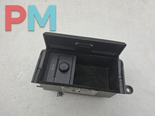 бардачок Audi A8 D2/4D [рестайлинг] 2002, 4.2 л., бензин, АКПП, серый, седан, 4D1863075Q