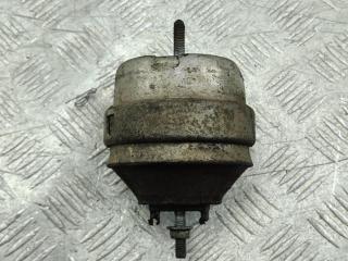 подушка крепления двигателя Volkswagen Passat B5 1998, 1.8 л., бензин, МКПП, синий, универсал, 8D0199379J