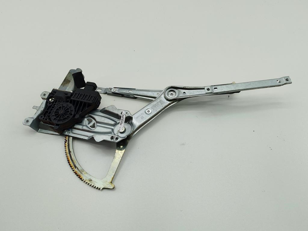 стеклоподъемник электрический передний левый Opel Astra H 2005, 1.8 л., бензин, МКПП, синий, хетчбэк 3 дв., 13100417
