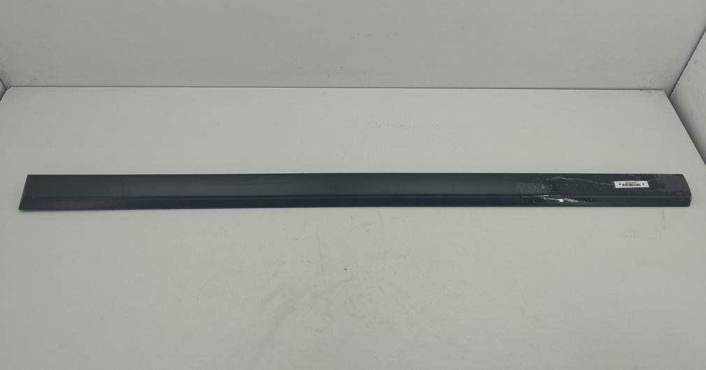молдинг двери передней правой Mercedes-Benz C W202 1993, 1.8 л., бензин, МКПП, синий, седан, 2026900462