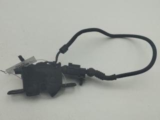 замок капота Audi A8 D3/4E 2003, 4.2 л., бензин, АКПП, синий, седан, 4E0823509C