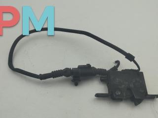замок капота Audi A8 D3/4E 2003, 4.2 л., бензин, АКПП, синий, седан, 4E0823509C