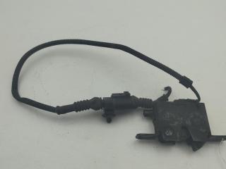 замок капота Audi A8 D3/4E 2003, 4.2 л., бензин, АКПП, синий, седан, 4E0823509C