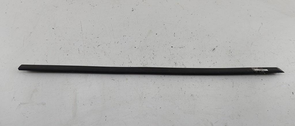молдинг двери передней левой BMW 5 E39 1999, 2.0 л., бензин, АКПП, зелёный, универсал, 8159295