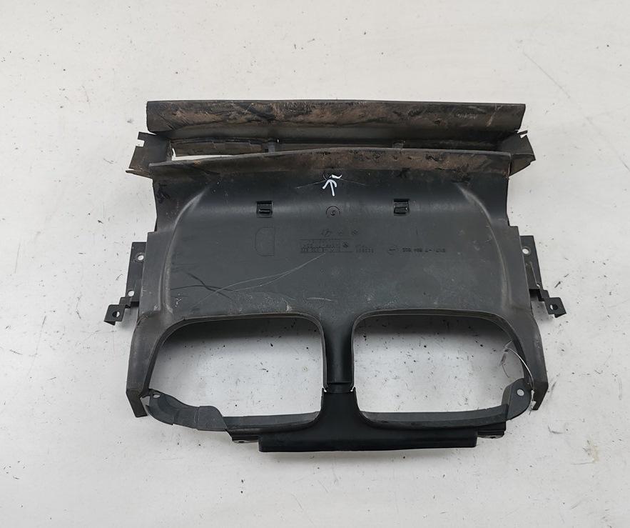 воздуховод BMW 3 E46 2004, 2.0 л., дизель, МКПП, серый, седан