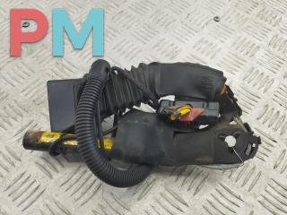 замок ремня безопасности Opel Omega B [рестайлинг] 1999, 2.0 л., бензин, МКПП, зелёный, универсал, 90439575