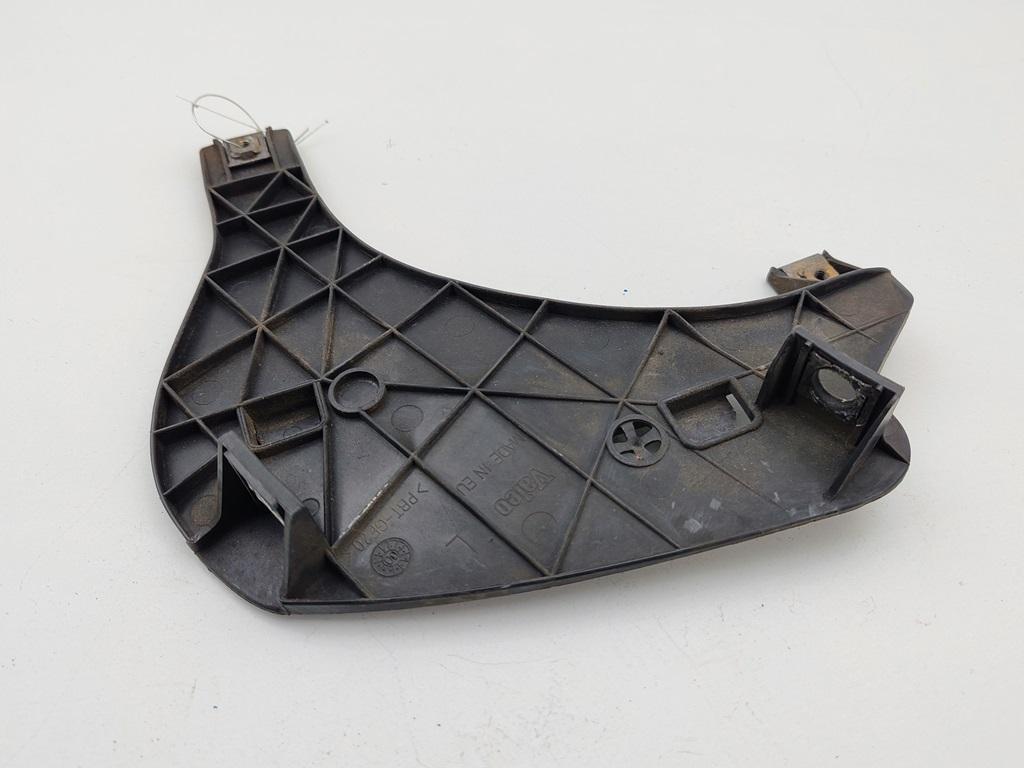 крепление фары левой Audi A4 B6 2001, 2.0 л., бензин, АКПП, серый, седан