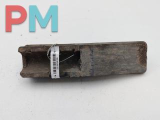 опора под домкрат (поддомкратная подушка) Audi A6 4F/C6 2004, 2.4 л., бензин, МКПП, чёрный, седан, 4F0802847
