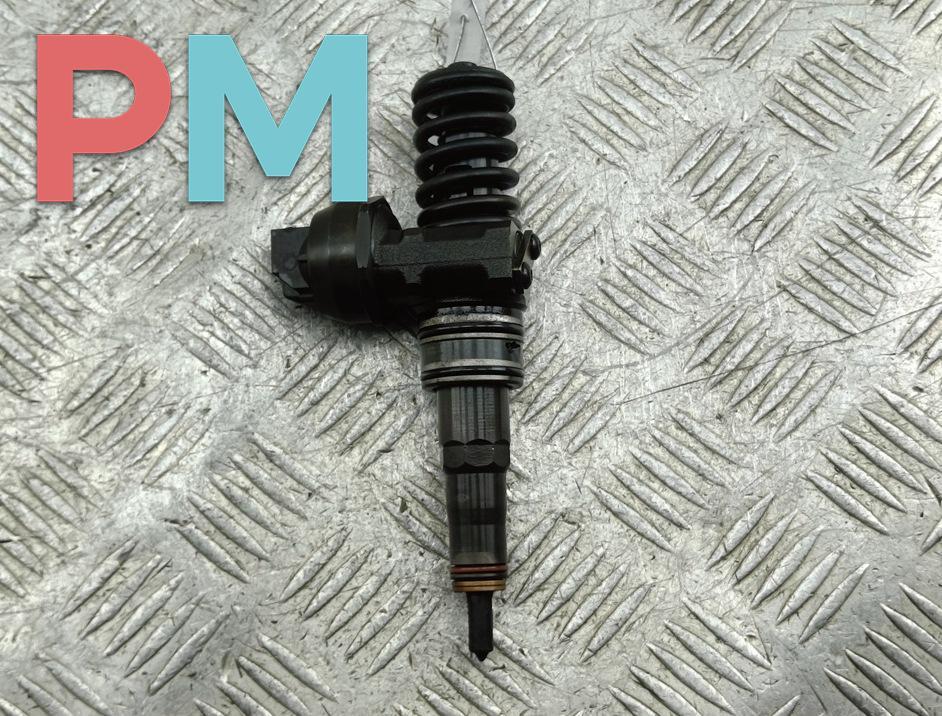 форсунка Volkswagen Passat B6 2005, 2.0 л., дизель, МКПП, серый, универсал, 038130073BQ, 0414720312 - фото №1
