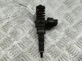 форсунка Volkswagen Passat B6 2005, 2.0 л., дизель, МКПП, серый, универсал, 038130073BQ, 0414720312