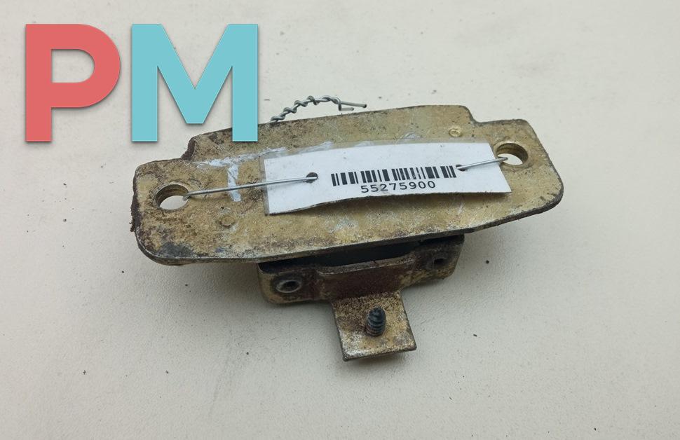 ответная часть (скоба) замка двери Volkswagen Transporter T4 1996, 2.4 л., дизель, МКПП, красный, микроавтобус, 701829721A - фото №1