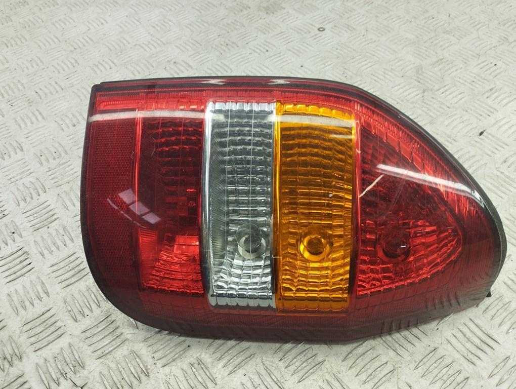 фонарь задний правый Opel Zafira A 2001, 2.0 л., дизель, МКПП, серый, минивэн, 62281