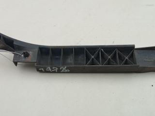 кронштейн переднего бампера Volkswagen Transporter T4 1996, 2.4 л., дизель, МКПП, красный, микроавтобус, 7D0807184A