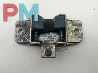ответная часть (скоба) замка двери Volkswagen Transporter T4 1996, 2.4 л., дизель, МКПП, красный, микроавтобус, 701829721A