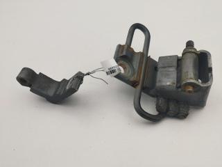 петля двери Audi A6 4B/C5 1998, синий, седан, 4B0831411A