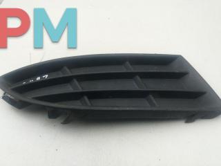 заглушка (решетка) в бампер Skoda Fabia 2 поколение (5J) [рестайлинг] 2011, 1.2 л., бензин, МКПП, серый, универсал, 5J0807368A