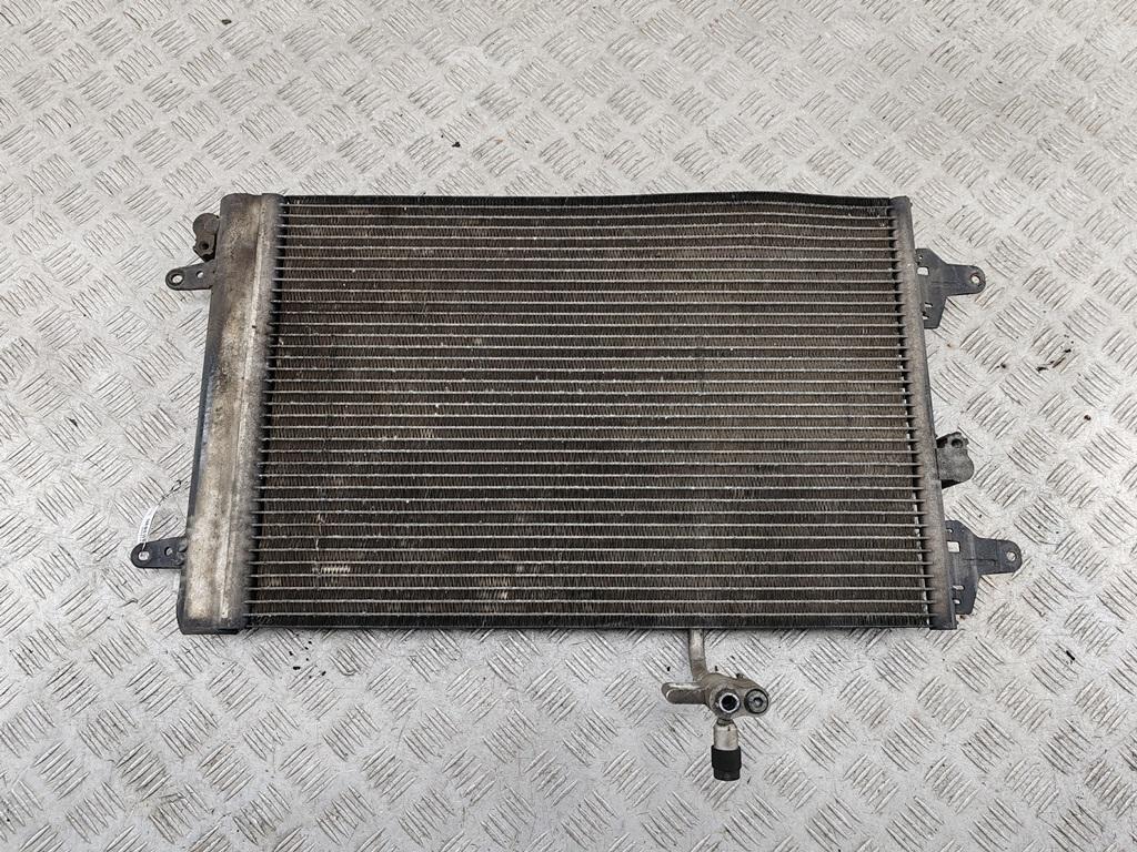 радиатор кондиционера Volkswagen Sharan 2004, 2.8 л., бензин, МКПП, серый, минивэн, 7M3820411D