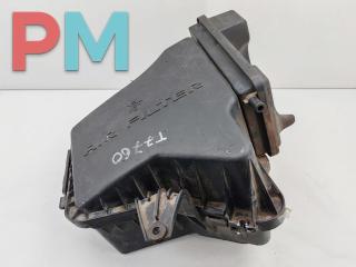 корпус воздушного фильтра Chrysler Pacifica 1 поколение 2003, 3.5 л., бензин, АКПП, бежевый, внедорожник 5 дв.