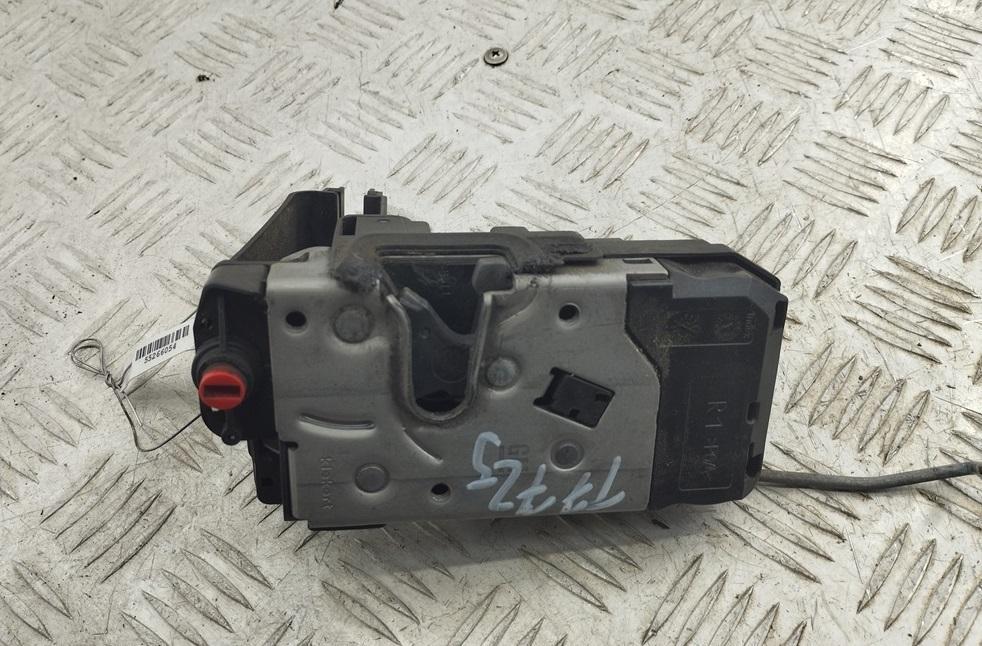 замок двери задней правой Opel Zafira B 2006, 1.8 л., бензин, МКПП, серый, минивэн, 13210739