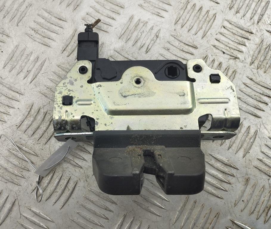 замок багажника Opel Astra H 2004, хетчбэк 5 дв., 13117285