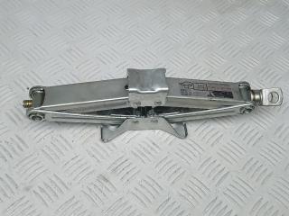 домкрат Honda Civic 8 поколение 2006, 2.2 л., дизель, МКПП, хетчбэк 5 дв.