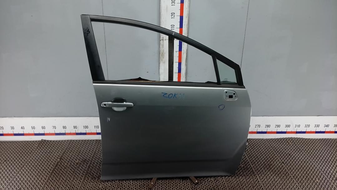 дверь передняя правая Toyota COROLLA VERSO 2009, 2.2 л., дизель, МКПП, минивэн - фото №1