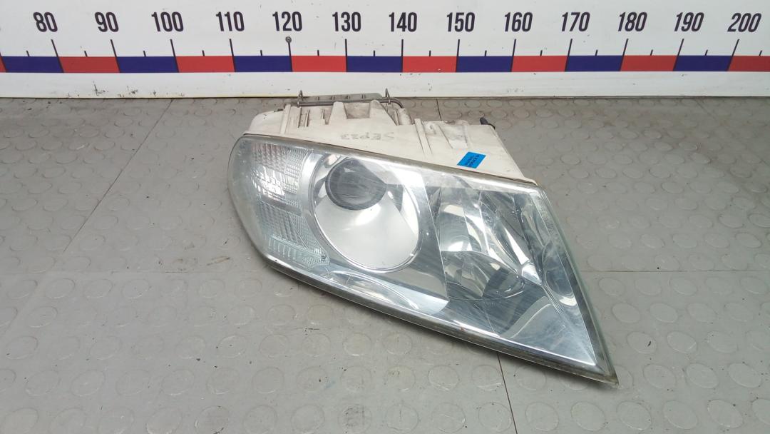 фара правая Skoda Octavia 2 поколение (A5) 2006, 1.9 л., D TDI PD, дизель, МКПП, хетчбэк 5 дв. - фото №1