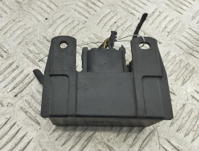 реле накала свечей Mercedes-Benz M-Class ML W163 2004, 2.7 л., дизель, МКПП, синий, внедорожник 5 дв., 0285454032 - фото №1
