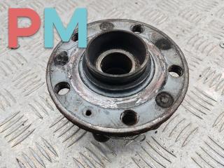 ступица передняя правая Volkswagen Passat B6 2007, 2.0 л., дизель, МКПП, чёрный, универсал