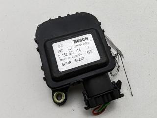 моторчик заслонки печки Opel Zafira 1 поколение (A) 2002, 2.0 л., дизель, МКПП, серый, минивэн, 0132801134