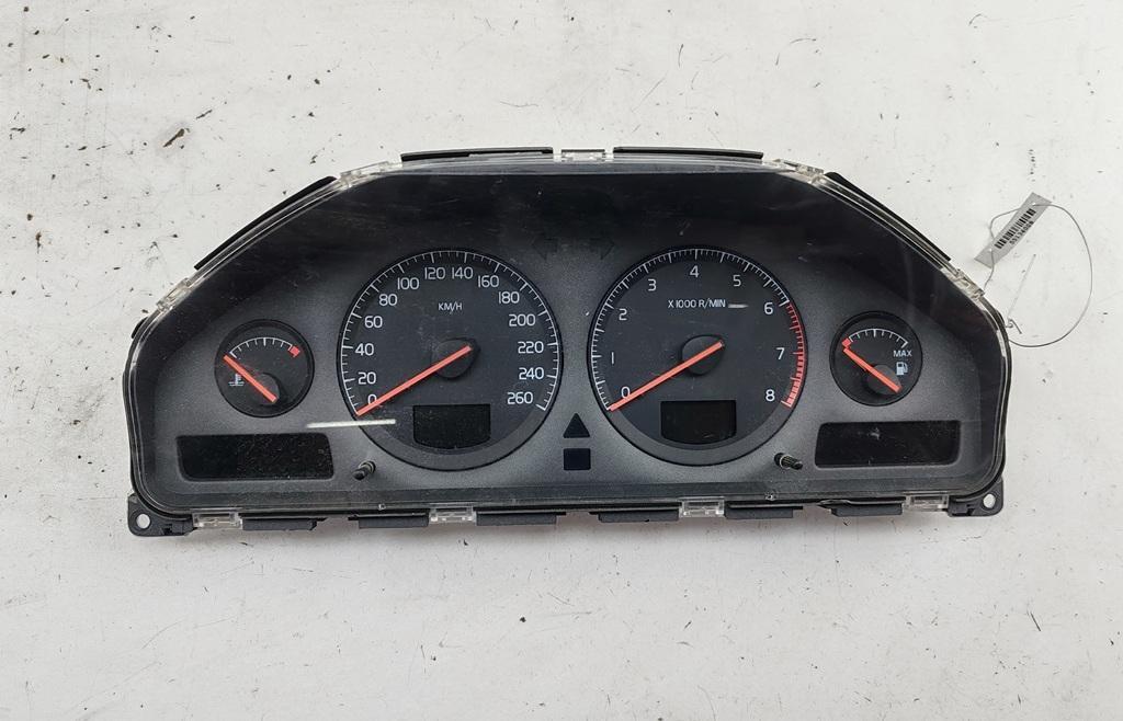 приборная панель Volvo S80 1999, 2.0 л., бензин, МКПП, чёрный, седан, 9499668