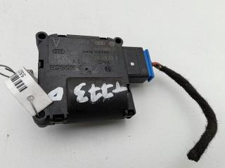 моторчик заслонки печки Audi A6 4F/C6 2004, 2.4 л., бензин, МКПП, чёрный, седан, 4F0820511A