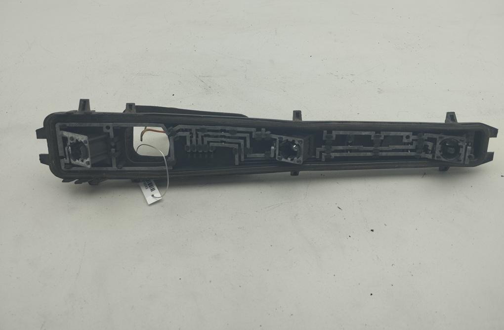 Плата фонаря заднего правого Ford Fiesta 2004, 1.3 л., бензин, МКПП, серый, хетчбэк 5 дв., 2S6113N004A
